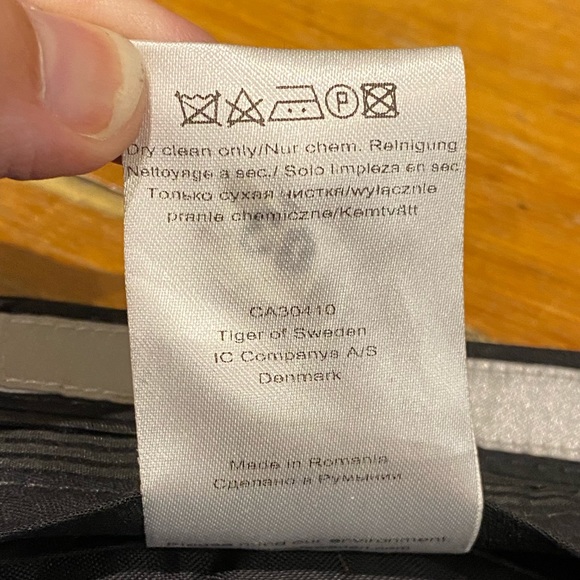 Tiger of Sweden Womens suit pants, size 34 - Picture 9 of 10